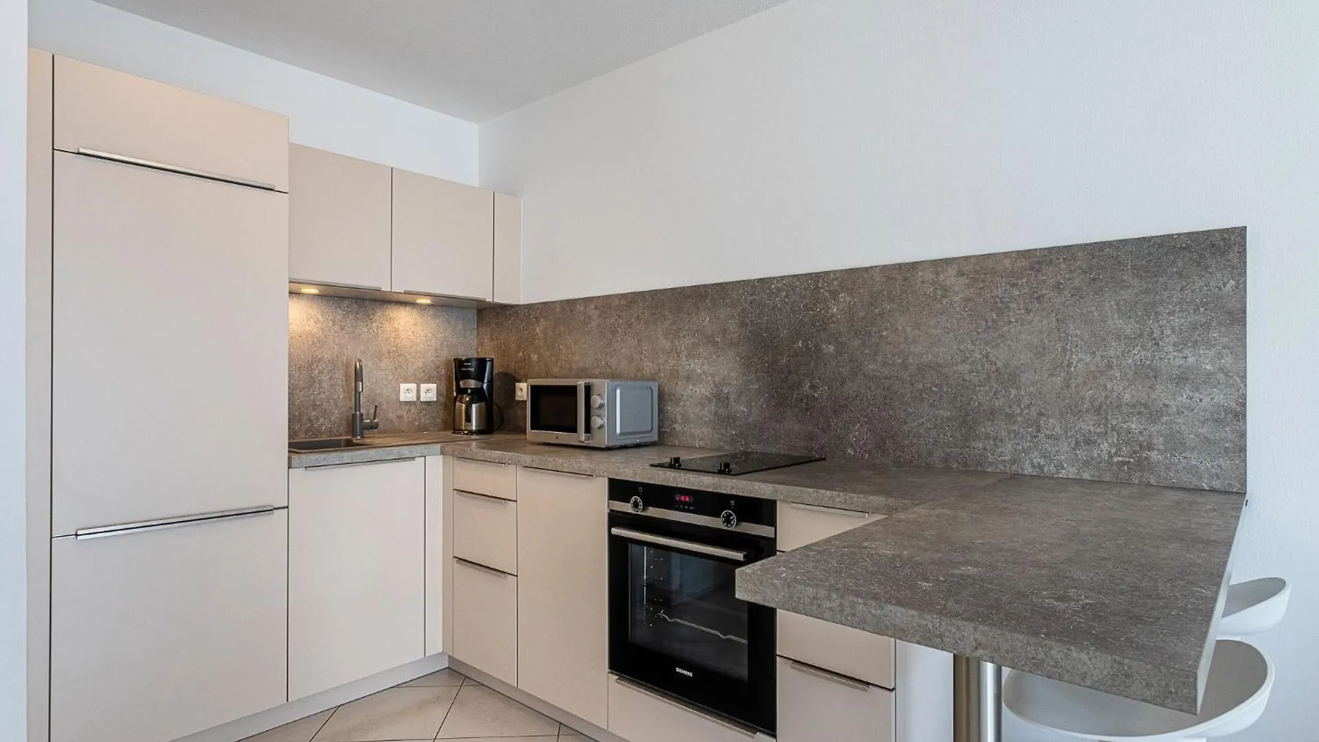 Apartment Cote Port By Interhome Hyeres France